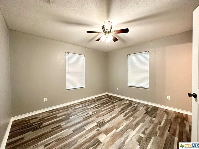 Building Photo - 736 Grice Dr