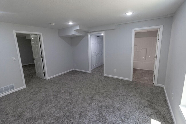 Building Photo - 5316 Godas Cir