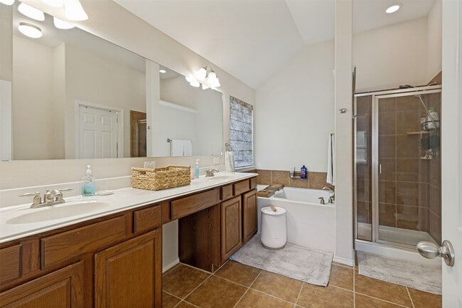 Building Photo - 8209 Grayson Way