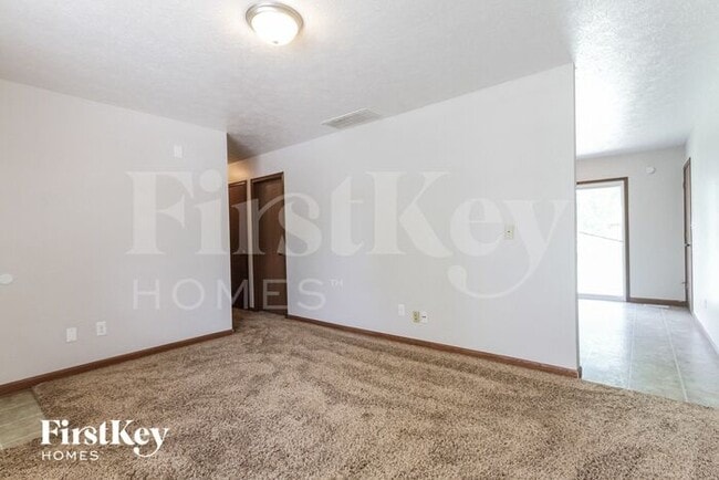 Building Photo - 4412 Tucson Dr