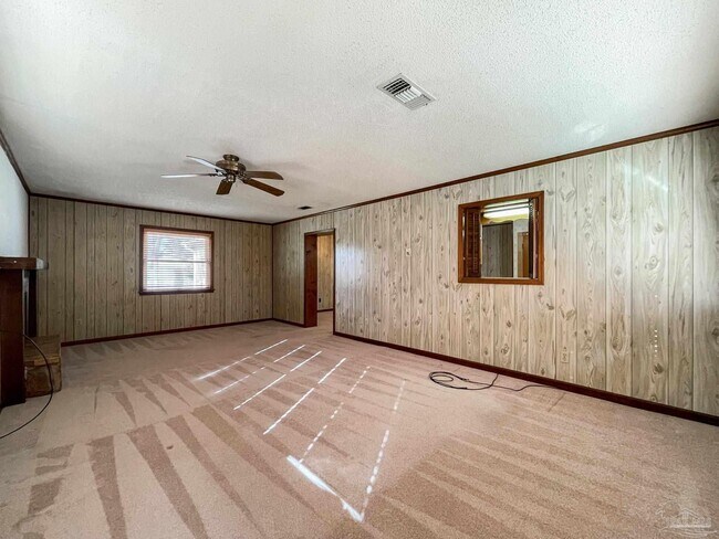 Building Photo - 5527 Sunburst Ln