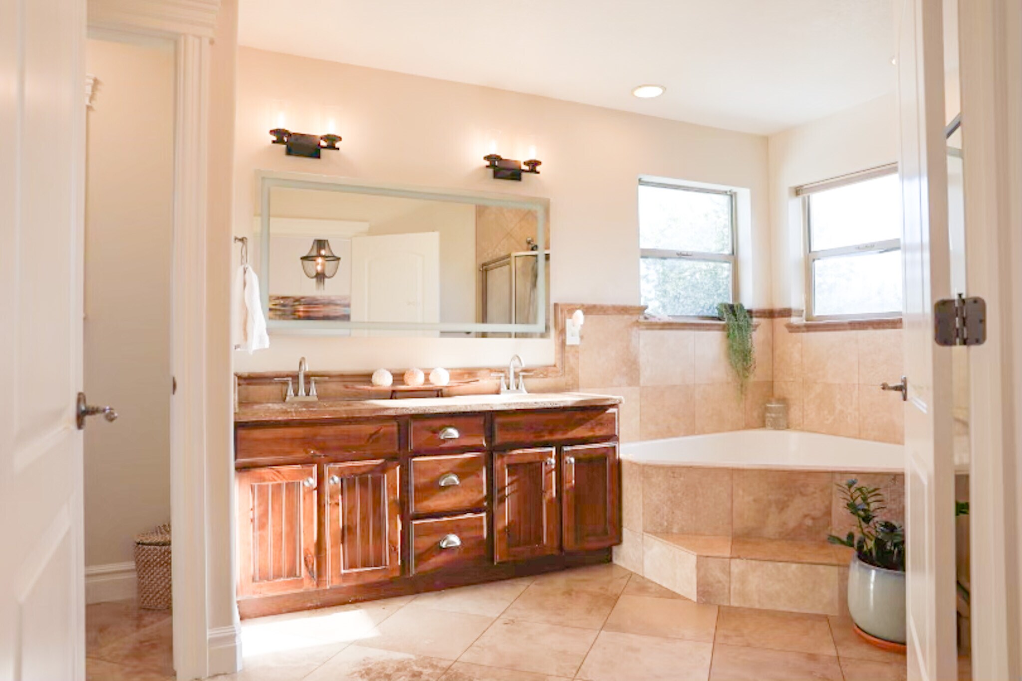 Building Photo - 284 S 550 E