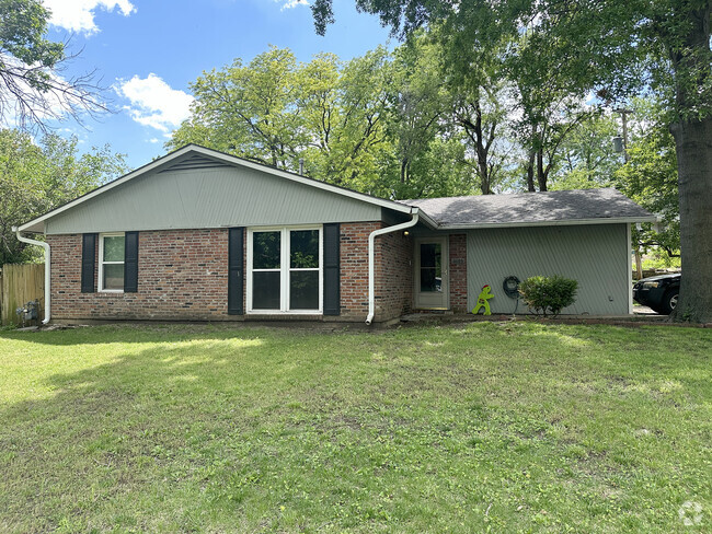 Building Photo - 2603 Belle Haven Dr