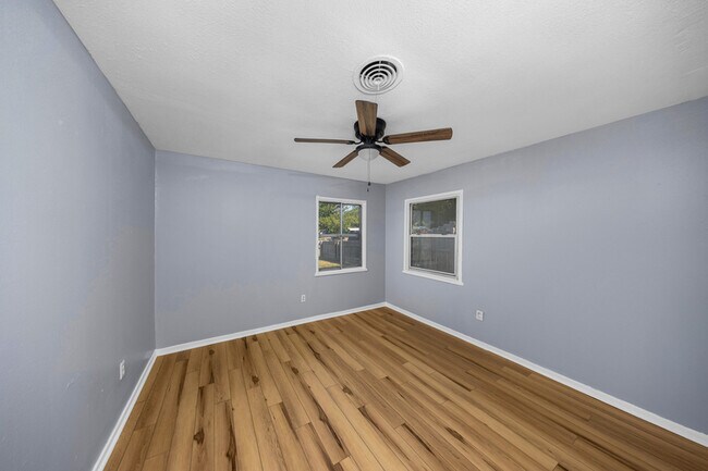 Building Photo - 2814 NW 34th St