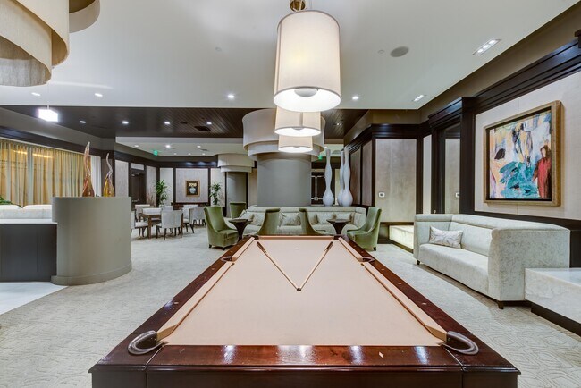 Building Photo - 2700 N Ocean Dr