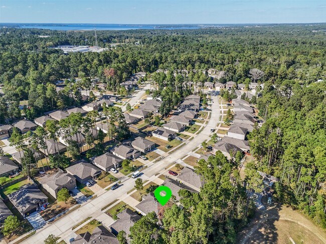 Building Photo - 2055 Lost Timbers Dr