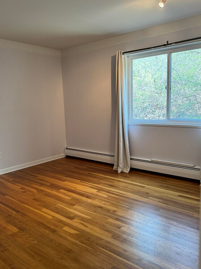Building Photo - 1249 Island Dr