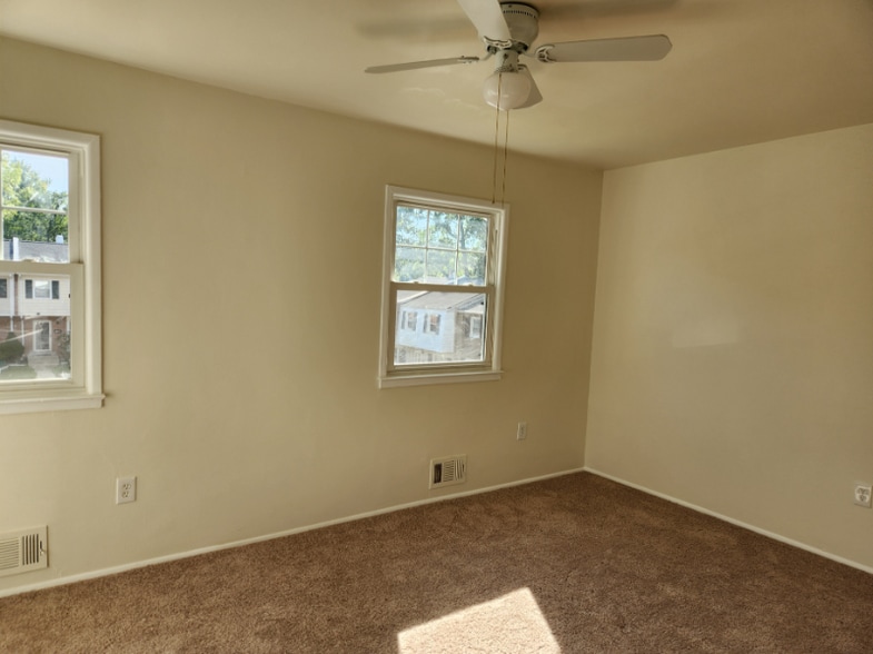 Building Photo - 14402 Fontaine Ct