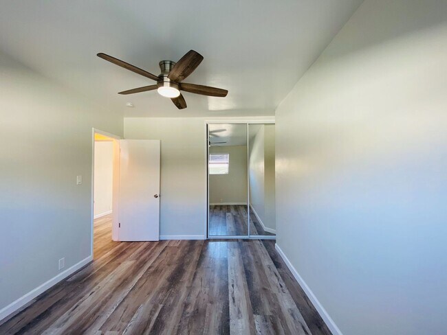 Building Photo - Great one bedroom one bath condo