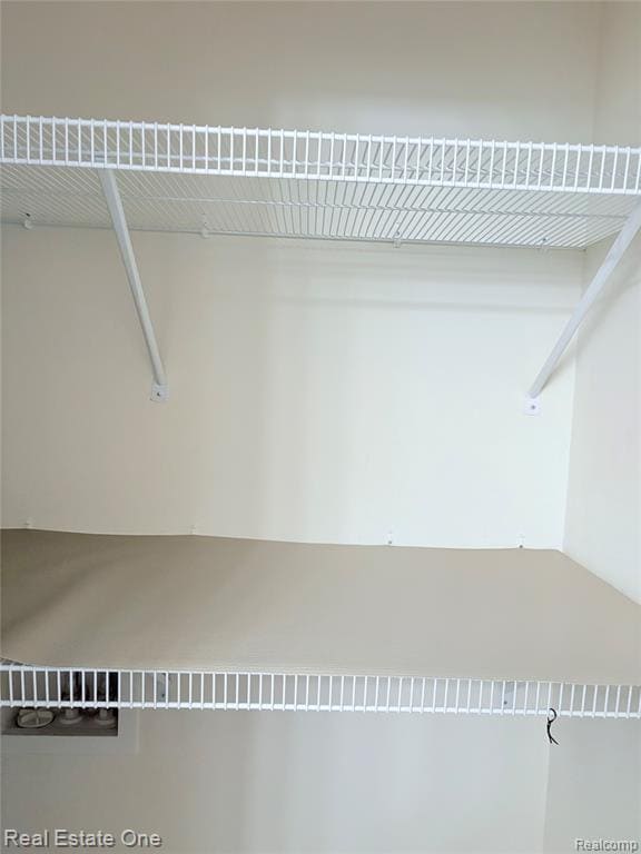 Building Photo - 6178 Elarz Dr