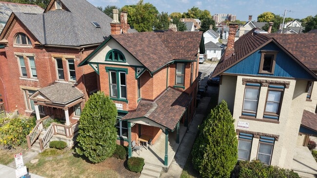 Primary Photo - 118 King Ave