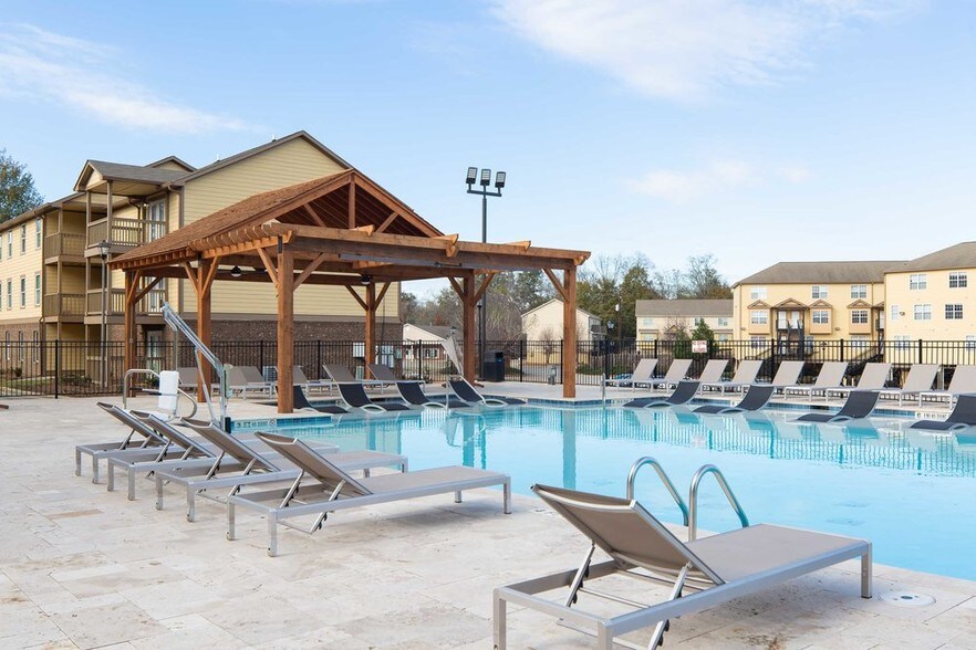 College Station Apartments 501 N Wilkinson St Milledgeville GA 31061