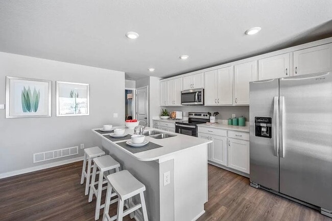 Building Photo - 4148 Glenview St