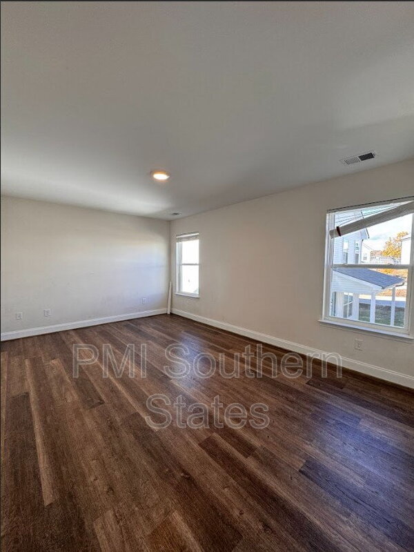 Building Photo - 202 Clarus Crk Wy