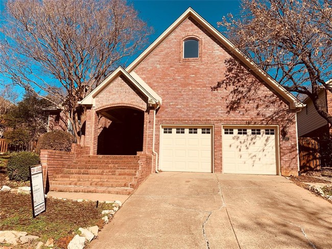 Primary Photo - 601 Hidden Oak Ct