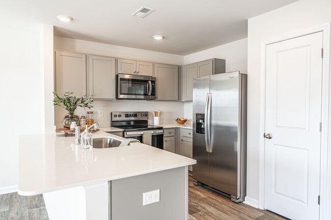 Building Photo - 207 Maddox Dr