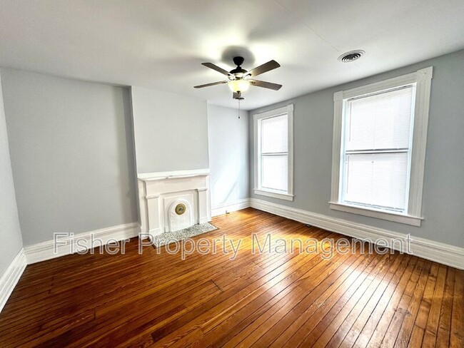 Building Photo - 104 E Leigh St