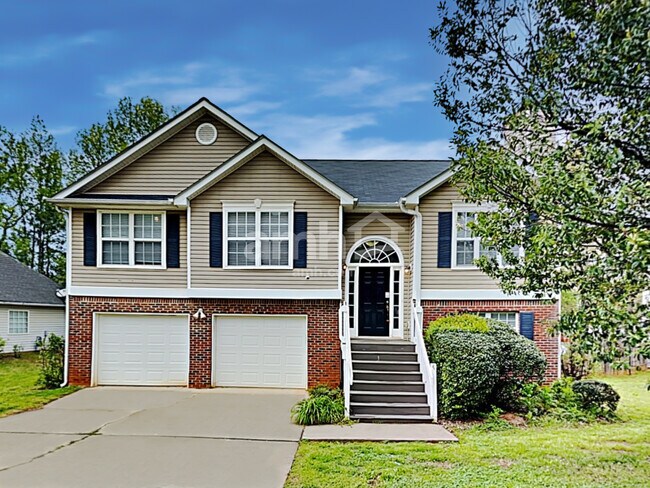Building Photo - 611 Waterford Ln