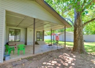 Building Photo - 211 S Fox Dr