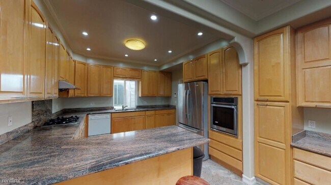 Building Photo - 1 br, 1 bath House - 449 30th Ave Private ...