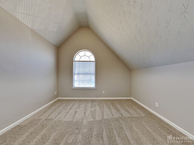 Building Photo - 315 Hazelhurst Dr