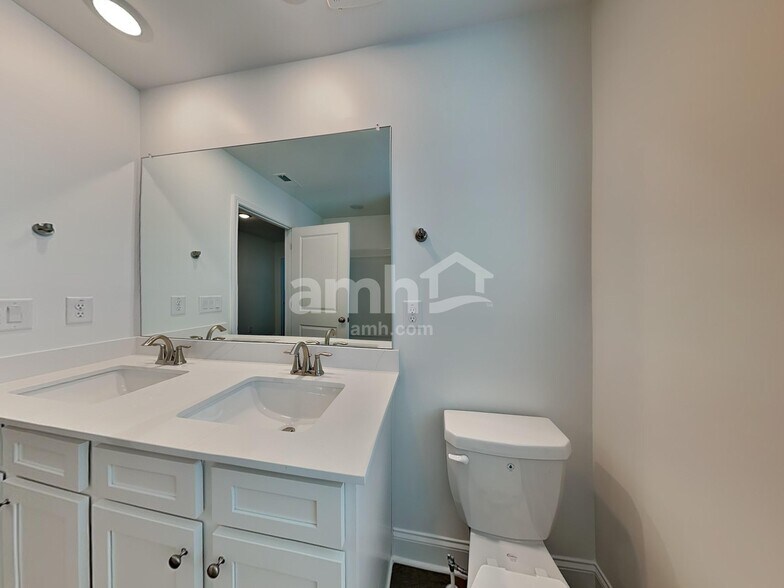 Building Photo - 1334 Soapstone Rd