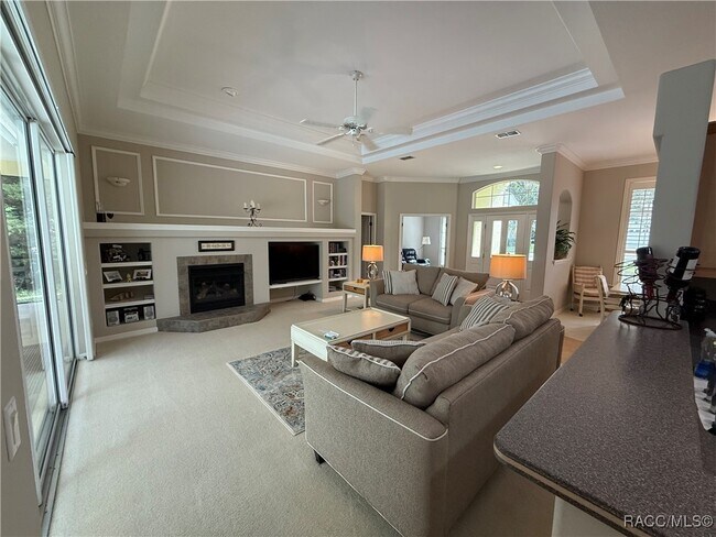 Building Photo - 12 Sweet Peas Ct