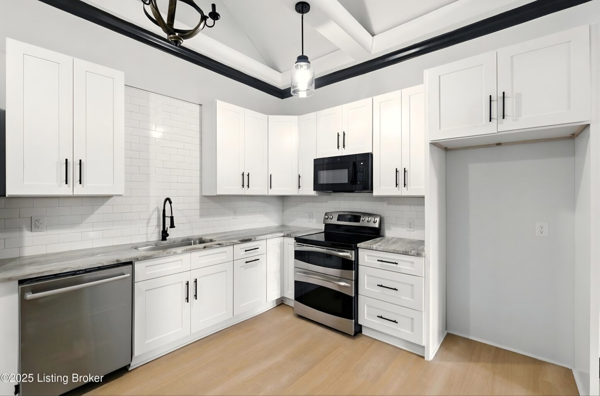 Building Photo - 1819 S Preston St