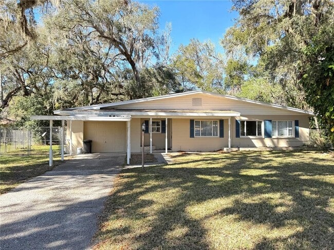 Building Photo - 310 Longwood Dr