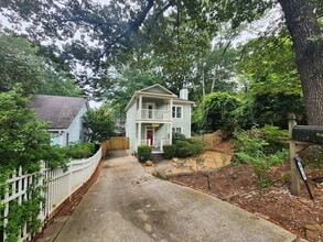 Building Photo - 613 Home Avenue SE