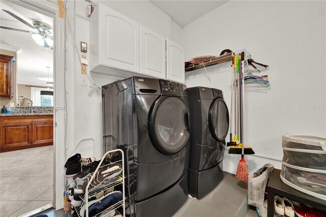 Building Photo - 3752 San Simeon Cir