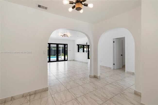 Building Photo - 9200 SW 62nd St