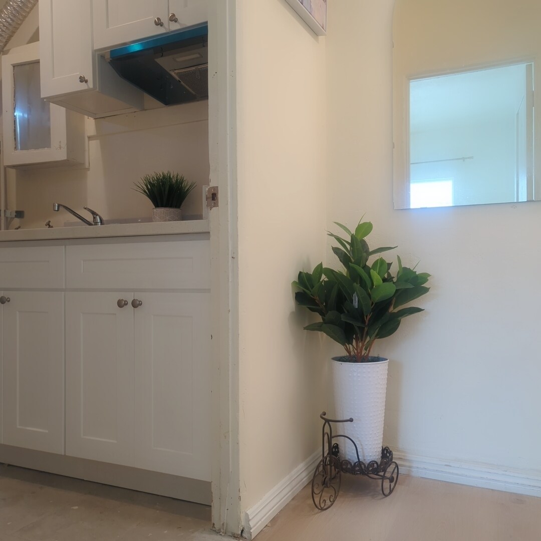 Building Photo - 1225 S 2nd St