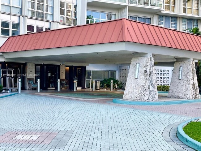 Building Photo - 2451 Brickell Ave