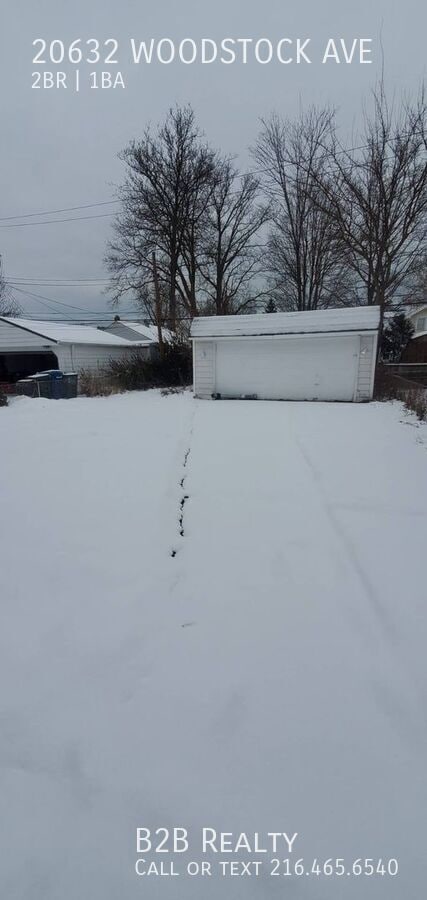 Building Photo - 20632 Woodstock Ave