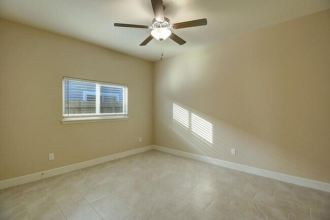 Building Photo - 7510 Sable Creek Dr