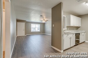 Building Photo - 9438 Celine Dr