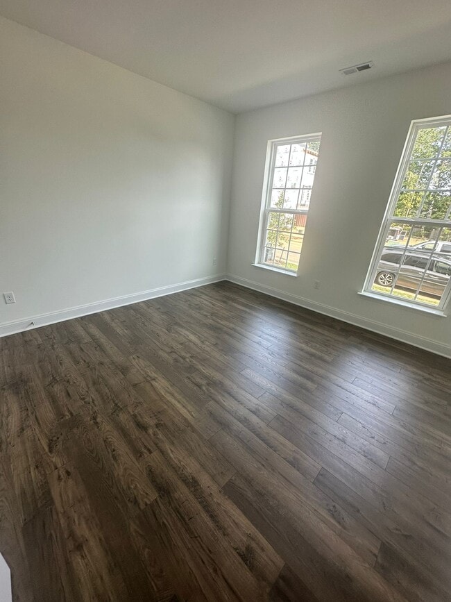 Building Photo - 409 Randolph Vw Dr