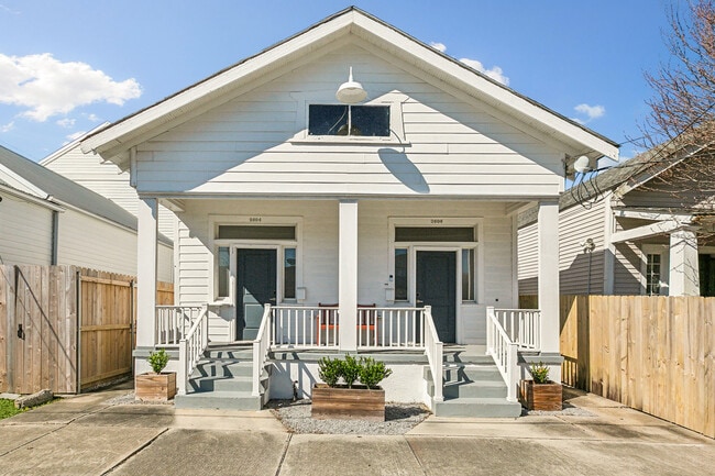 Building Photo - 2606 Valence St