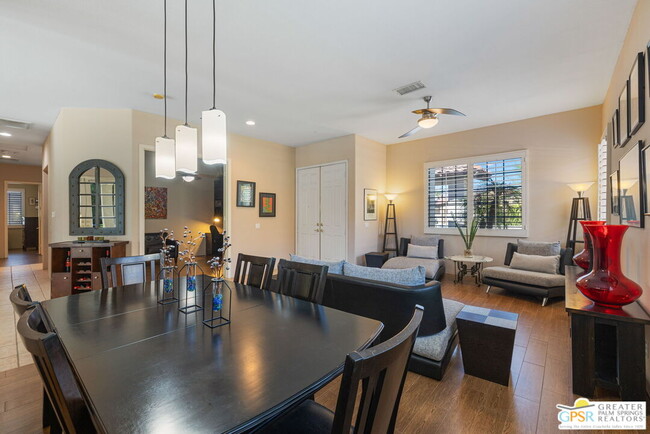 Building Photo - 40870 Avenida Rosario