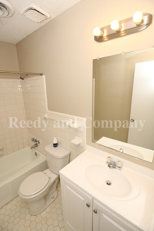 Building Photo - 4074 Stowe St