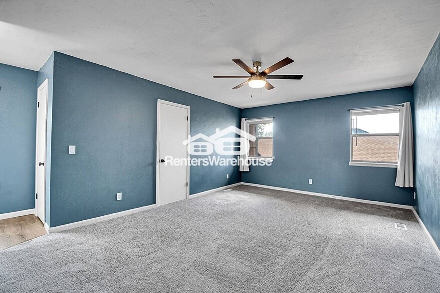 Building Photo - 10222 W Ida Ave