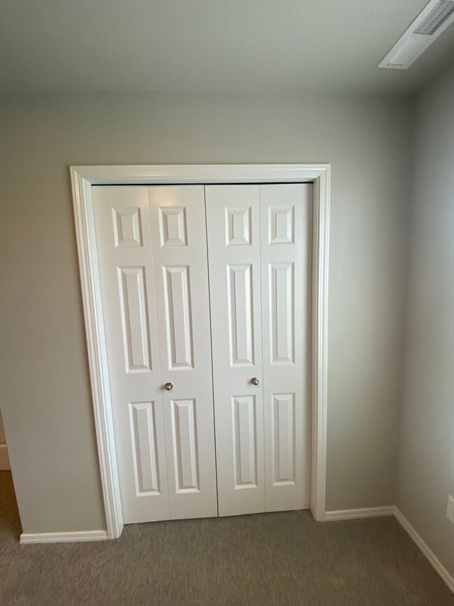 Building Photo - 5214 Clearfield Ct