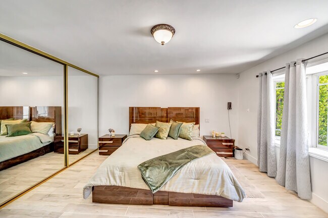 Building Photo - 22374 Algunas Rd