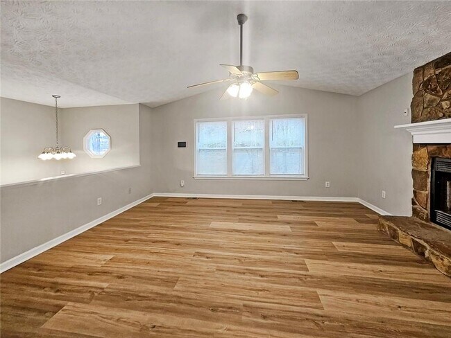 Building Photo - 271 Ridge Run Dr