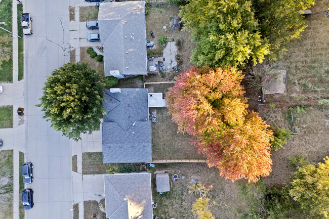 Building Photo - 5012 N 126th St