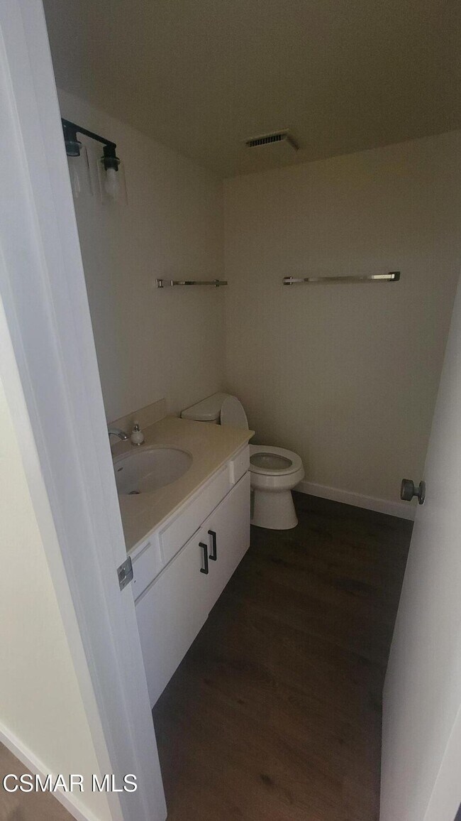 Building Photo - 2075 Sierra Pl