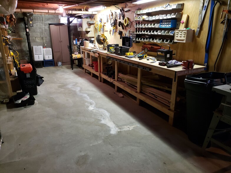 Available Shop and Storage Area - 9 Lapointe St