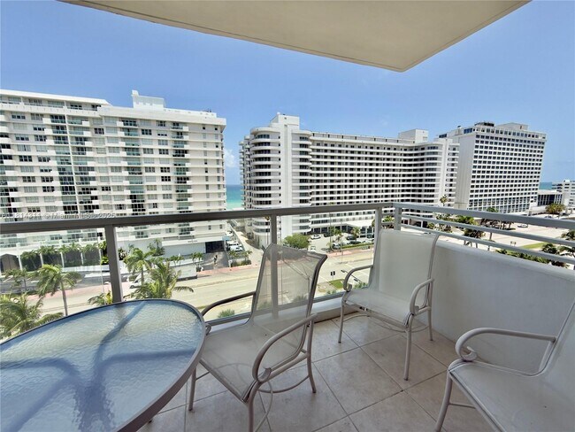 Building Photo - 5600 Collins Ave