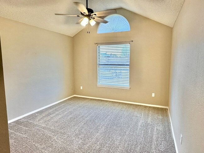 Building Photo - 481 Desert Sun Ct